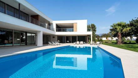 Example of Swimming Pool maintained by Blue Ocean Pool and Spa Cleaning Service